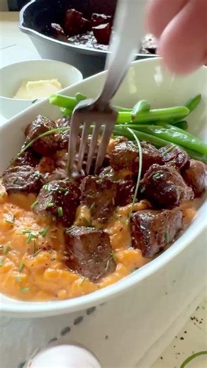 These 15-Minute Garlic Butter Steak Bites Are the Weeknight Dinner Upgrade You Didn’t Know You Needed. High-protein, quick-seared, and made with minimal ingredients, this back-to-basics recipe proves simple technique delivers bold, buttery flavor fast. GET RECIPE ➡️visit SeekingGoodEats.com and search “garlic butter steak bites” Why it’s a must-make. ✔️ High-protein & satisfying – Steak bites that actually keep you full ✔️ 15-minute fast – Perfect for busy weeknights ✔️ Minimal ingredients – Sim