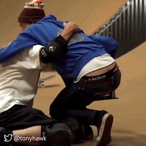 I'm not crying... you're crying 😭😭😭 Tony Hawk fights back tears after landing emotional last ever trick 🙌 | FOX Sports Australia