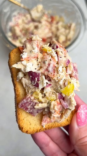 654K views · 6.2K reactions | This Italian Grinder Chicken Salad combines all the elements you love about a Grinder sandwich and we turn it into a deliciously tangy chicken salad perfect for an easy lunch with crackers or veggies for dipping. Or, serve it up on toasted croissant for an amazing sandwich. #grindersandwich #grindersalad #chickensalad | Bad Batch Baking by Mallory Austin | Facebook