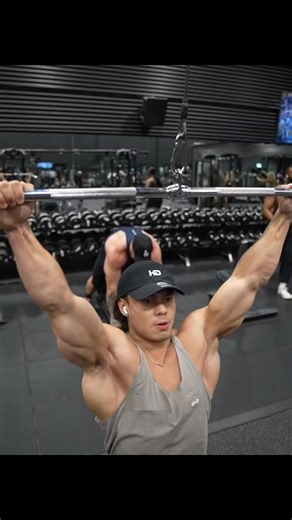 Weird grip back pull down workout tips video #fbreels #fitnessmotivation #bodybuilding | Fitness around tips
