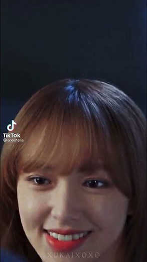 The most beautiful hug ever 🧡💛 #fallingintoyoursmile