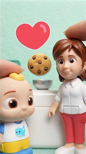 JJ and Mom Bake Yummy Cookies! ❤️🍪 #cocomelon #toys #shorts