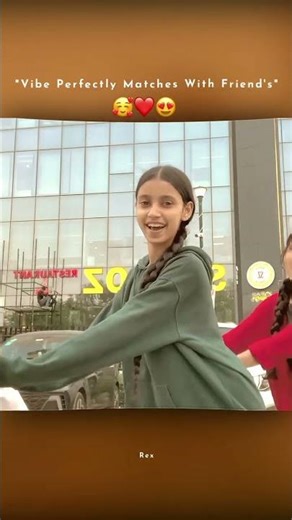 Second Hand Jawani || Girl's Dance || WhatsApp (Lyrics) Dance Status || #shorts