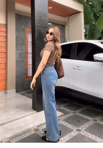 Trendy Women's Jeans for Every Occasion