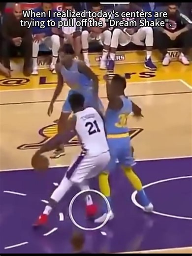 Unmatched Footwork in Basketball