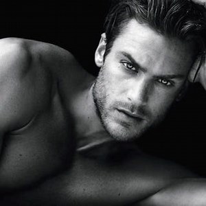 Model Minute: Jason Morgan