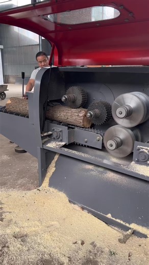 If you need, please send me a message. #machine #sawmill #saw #tablesaw #woodcutting #woodworking #bandsaw #sawmilling #woodenhouse #bandsaw #roundwood #madeinchina #woodworkingmachinery