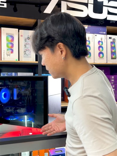 Jonsbo D31 STD Black ❤️‍🔥✨ ตัดต่อ เล่นเกม INTEL CORE i7 14700F x RTX 5060 8GB OC TWIN EDGE SPEC CPU INTEL CORE i7 14700F (20C/28T) MB GIGABYTE B760M DS3H DDR5 (1700) Ram 32GB/5600 DDR5 (16*2) CORSAIR VENGEANCE MEMORY FOR AMD EXPO CL36 GREY VGA ZOTAC GAMING GEFORCE RTX 5060 8GB OC TWIN EDGE SSD M.2 512 GB DAHUA C970N Power OCYPUS DELTA 750W 80 BRONZE BLACK Case Jonsbo D31 STD Black ชุดน้ำปิด 2 ตอน ID COOLING FX240 PRO BLACK ราคา 42,990 บาท ( ราคาขึ้นอยู่กับวันที่จัดสเปก) รับหน้าร้านได้ส่วนลดทันท