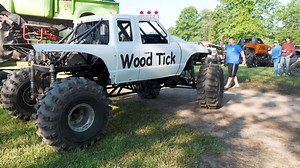 One of the baddest 1 ton mud trucks! #FordRanger #mudbogging #mudding | Moto Doggo