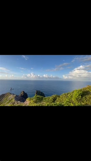*Heritage hike* Saba's history comes alive on the trails. As part of our mission to protect the island’s natural and cultural landscapes, we help keep historical trails and special sites like Palmetto Point, also known as Mary’s Point accessible and preserved for everyone to enjoy. This week, we partnered with Community Development and Culture Department Saba to host a wonderful hiking event celebrating Saba’s rich heritage. Dahlia leaded a group of hikers all the way to the top and shared her k