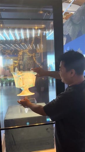 AR‑powered exhibits – see cultural relics in a whole new dimension.