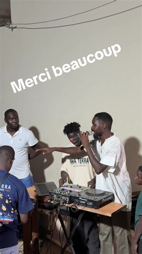 Merci beaucoup — remix DJ Lorenzo & DeeJay Bastien