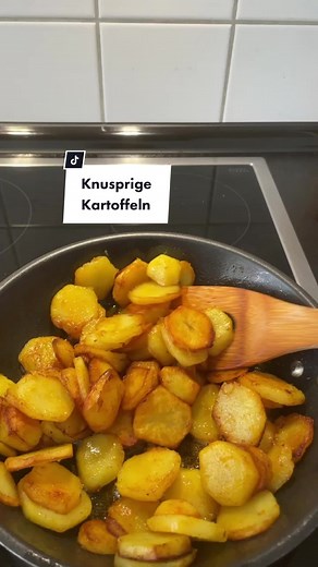 Knusprige Kartoffeln 😋 #food #yummyfood #fypシ #fy #rezepteideen #recipe #FRITTOfTheDay #benikeşfet
