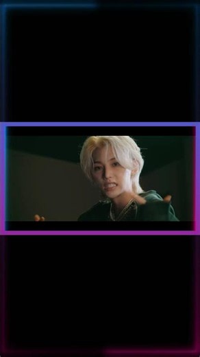 SKZ 😳FELIX - Why does he look THIS cool?!😳🔥 #skz #kpopshorts #felix