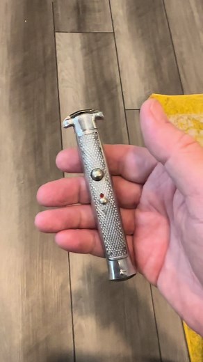 Rare Italian Trapdoor Switchblade Demonstration
