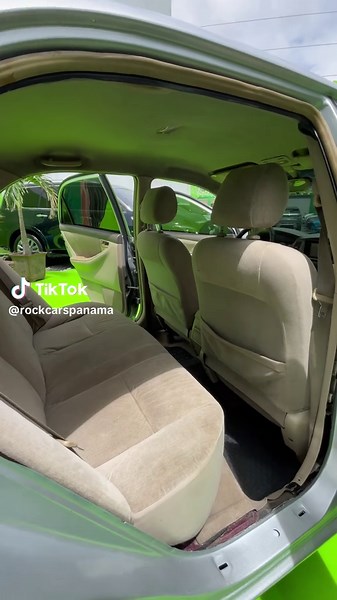 Descubre el Bueno, Bonito y Económico en Rock Cars Panamá