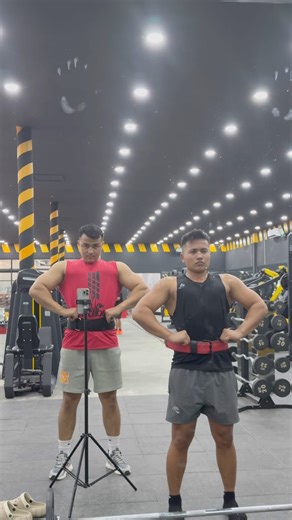 Back workout with my younger brother #backworkout #hardworkworks #pullday #bodybuilding #shortvideo