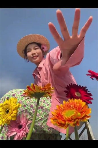Ultimate Guide to Photo Poses in Spring Flower Fields