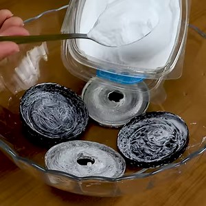 20 reactions | Comment nettoyer les brûleurs de cuisinière avec seulement 4 ingrédients et sans frotter ! | Recettes du jour | Facebook