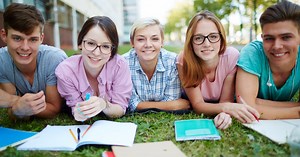 Le programme de langues vivantes de Terminale (enseignement commun, spécifique et facultatif)