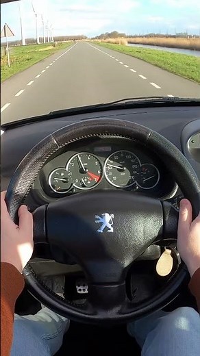 Peugeot | 206 cc | 2004 @Caronboard #cabrio #206cc #peugeot #automobile