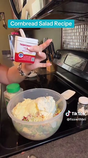Boutiquebybri (@fizzwithbri) - Cornbread Salad Recipe: A Fresh Southern Delight
