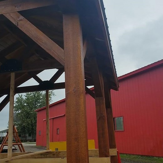 Beautiful Amish built Pavilion.