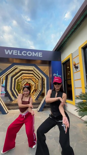 with @PREMA LAMGADE mam😍#dance #blowthisup #fyp #likejennie #targetaudience