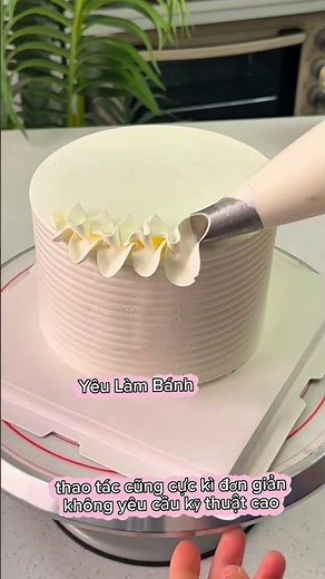 Cách làm mẫu bánh kem sinh nhật đẹp đơn giản #yeulambanh #cake #cakedecorating #banhkem #short