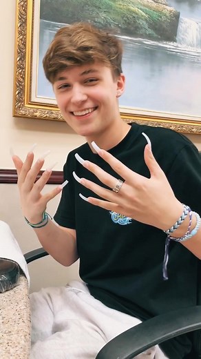 My 24-Hour Acrylic Nails Challenge with My Girlfriend