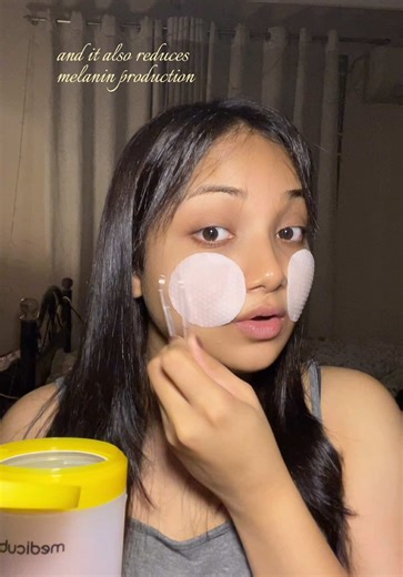 Kojic Acid Turmeric Clarifying Toner Pad • Brightens dark spots and refines texture • Face and body all-care • Glycolic acid   Niacinamide smooth and refine skin • Calm and refresh skin after cleansing, workouts, or sun exposure @medicube global @medicube US Store #medicube #acnescars #darkspots #turmeric #kojicacid