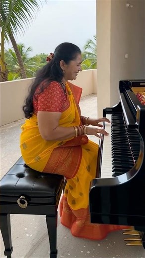 She Playing Piano Beautifully 🥰😱🥳🌈 #mrteju #shorts #comedy #entertainment