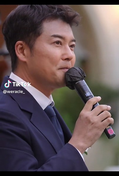 신부입장 송지은 박위 결혼식 모습