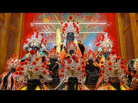 今年最後一次澎湖法直播！澎湖法請神鼓聲響起！今天會是何方神聖下降呢？我們拭目以待。👍🙏🎉臺南小南代天府崑明殿12/14澎湖法公事日🎉「祥龍 Model & Real Temple Fair」正在直播！