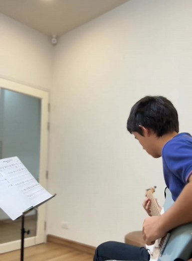 Guitar is my superpower 🎸⚡🎶 Come learn music with us. This place will help you relax and enjoy the music. 🎶🎶 📍Doremi Music School🎸🎻🎹🥁 🕘 Open daily: 9 AM – 7 PM 📍 Visit us, reserve your spot, and let’s make music together! 📞 Call us: 090 944 2996 💬 Line: 0909442996 or Click to chat 📘 Facebook: Doremi Music School 📍 Location: https://maps.app.goo.gl/RDfFoH4VWhE1oB8U7?g_st=ac | Doremi Music School