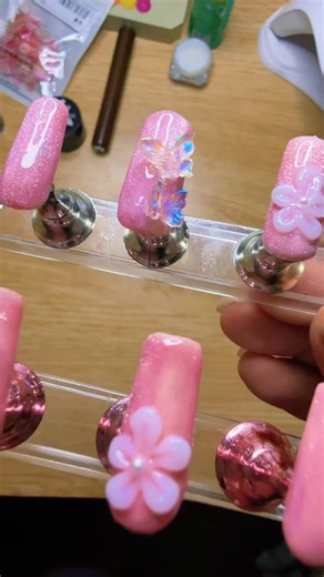 Had to make a new pair of press-on set #sweetsinnails #nails #nailart #nailtech #nailinspo #diy