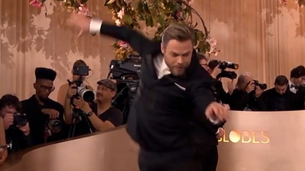 Derek Hough dances into Golden Globes spotlight with energy