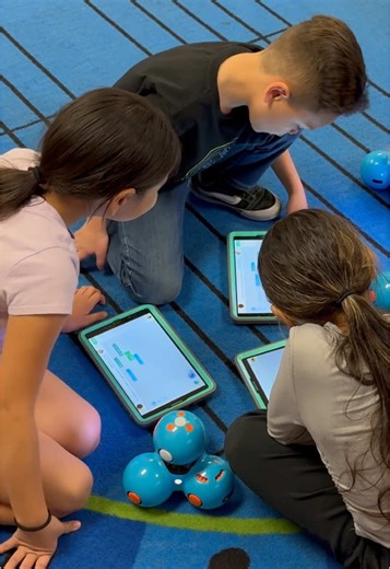 #techTuesday #teachingtech Our young innovators are on a mission! Watch as they use tablets to solve coding puzzles and bring their robots to life. Problem-solving, creativity, and teamwork in action—one block of code at a time!#STEMlearning #FutureCoders