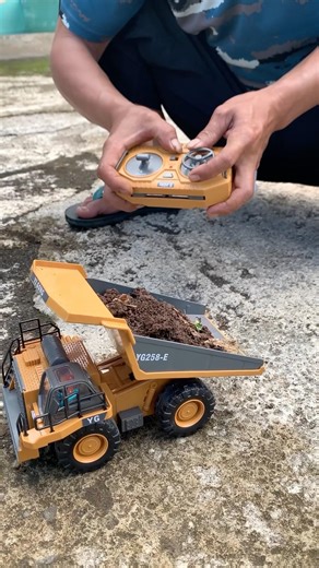 Cara nurunin muatan mobil rc #diy #kreatif #viral #art #craft