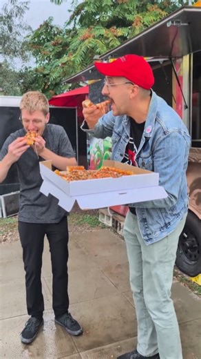 Windsor Pizza Wednesdays Episode 21: "Nikki's Pizza" on Howard Ave. I finally made it to Nikki's and I brought a new friend along with me; Jake @madeinyqg. I've been so excited to finally try Nikki's and, mamma mia, it did not disappoint! Perfectly cooked, tons of toppings, delicious sauce, amazing chewy puff to the crust and a very generous sized medium! I can say with extreme confidence that if you haven't had Nikki's yet, you are missing out on some of the best that Windsor has to offer; orde