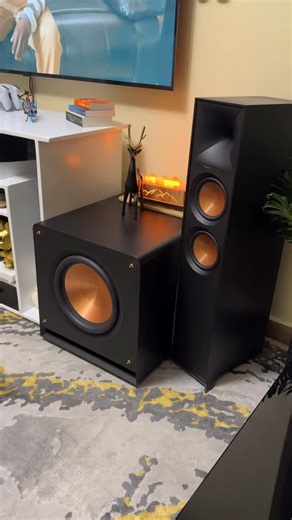 #ThrowbackThursday 5.2.2 Dolby Atmos Home Theater Setup..🔥🔥 Components: @klipschaudio 🔹R-600F Floorstanding Speakers for the Front L&R 🔹R-34C Center Channel Speaker 🔹R-41M Bookshelf Speakers for the Rear Surround 🔹R-41SA Elevation Speakers for the Dolby Atmos Front Height 🔹RP-1400SW dual (2) Subwoofers for the LFE Channels @denonofficial AVC-X6800H 11.4 Channel 8K Ultra HD A/V Amplifier Like/Comment/Share!😉⁣⁣ ⁣⁣ Follow @cloudssolutionsltd, sharing the LOVE❤️for Cinema & Audio, and tag us