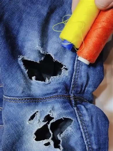Repara tus jeans favoritos: Método mágico para agujeros