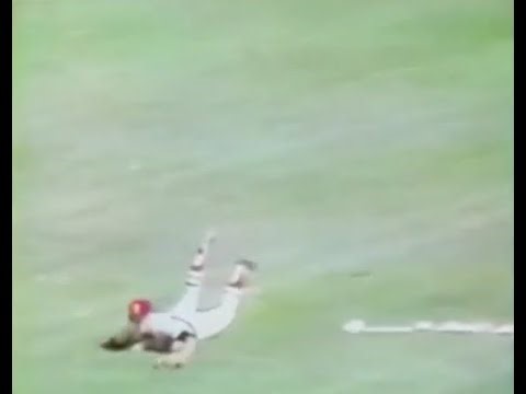 10/7/1975 The 'other' great Carl Yastrzemski defensive play Game 3 1975 ALCS Red Sox vs. Athletics