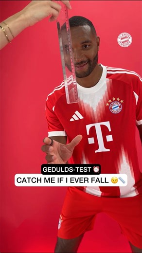 Heute testen wir die 𝑮𝒆𝒅𝒖𝒍𝒅 unserer Jungs, nicht ihre Reflexe. 😏📏 | FC Bayern München