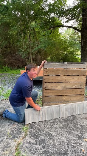 DIY Pallet Pool: Summer Vibes and Insane Ideas