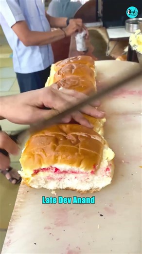 Late Rajesh Khanna's Favorite Breakfast Cafe In Pune | Curly Tales #Shorts