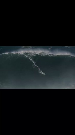 Conquering the Biggest Wave in History! 🏄‍♂️ Pursue Your Dreams with Determination!