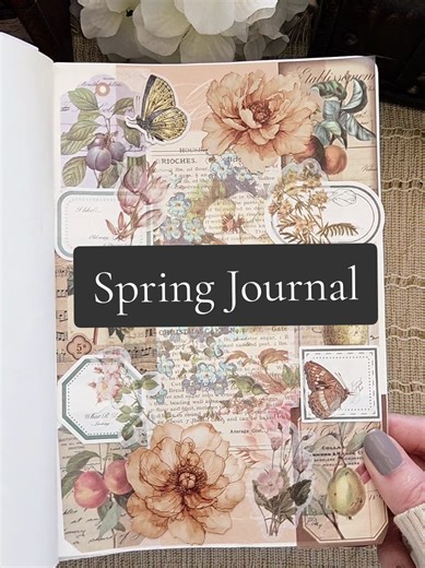 Inspiring Floral Journal Spread Ideas