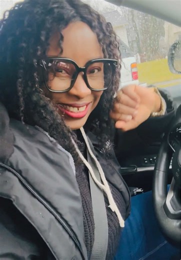 The 👑👑👑 Queen Herself 👑👑👑👸🫅. Much love 4rm here ❤️🧡💚💛💙🩷❤️💛🧡💚💙🩷💕💕🤗🤗🤗💃💃💃 #grateful #happy #smile #dance #song