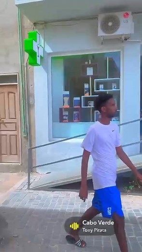 Lucasshops boavista confecção e impressão personalizado camisa selecção cabo-verde #boavista #capvert #caboverde #lucasshops #souvenir #salrei | Modou Lucas Thioune